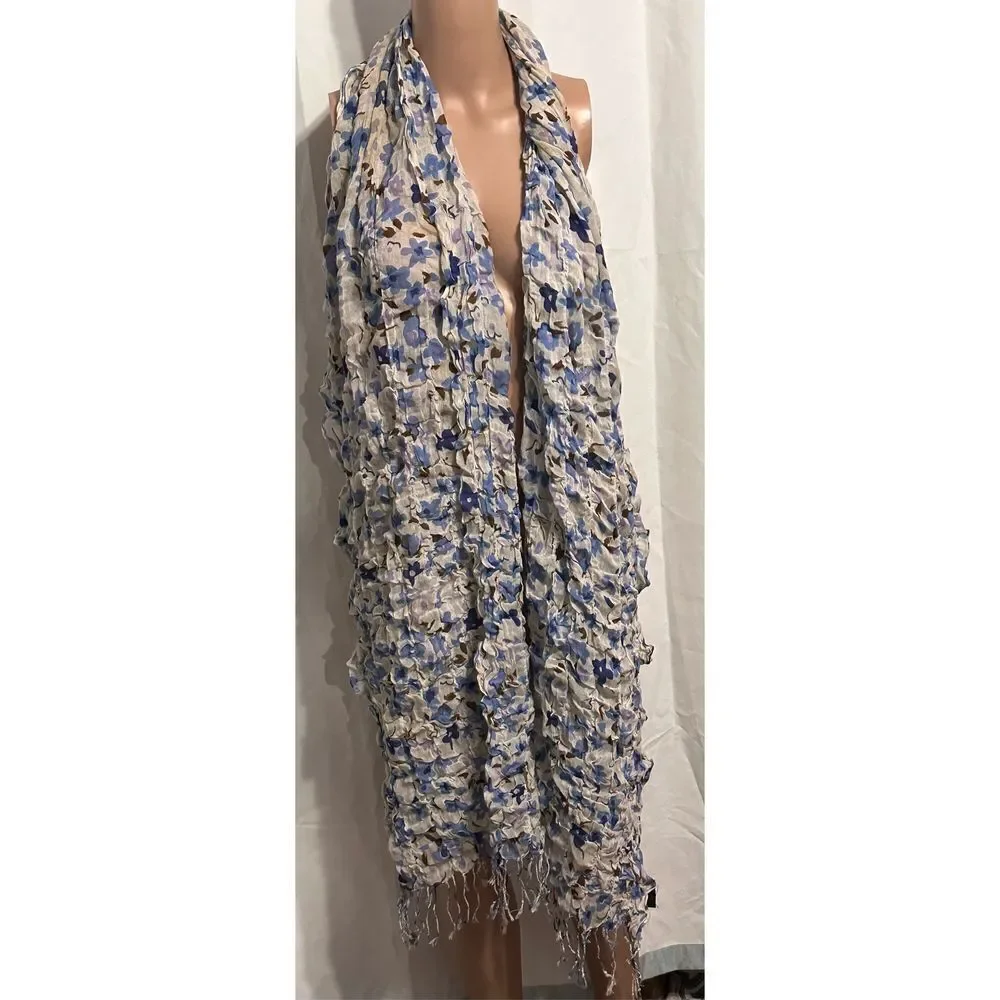Nice￼ women, purple and blue floral long scarf in GOOD condition ￼
